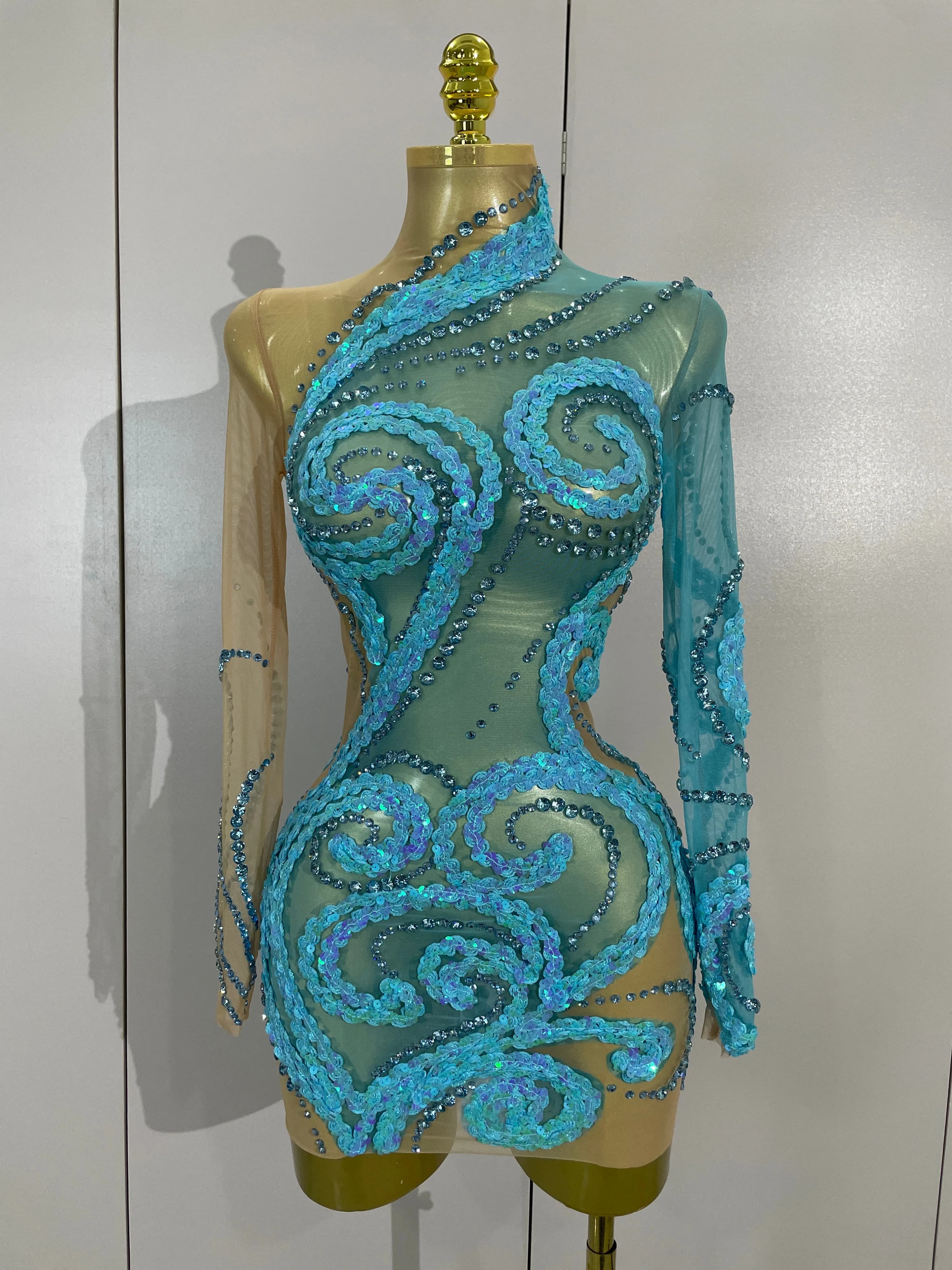Robe de soirée pour femme, tenue de club, robe de fête d'anniversaire, vêtements pour séance photo,