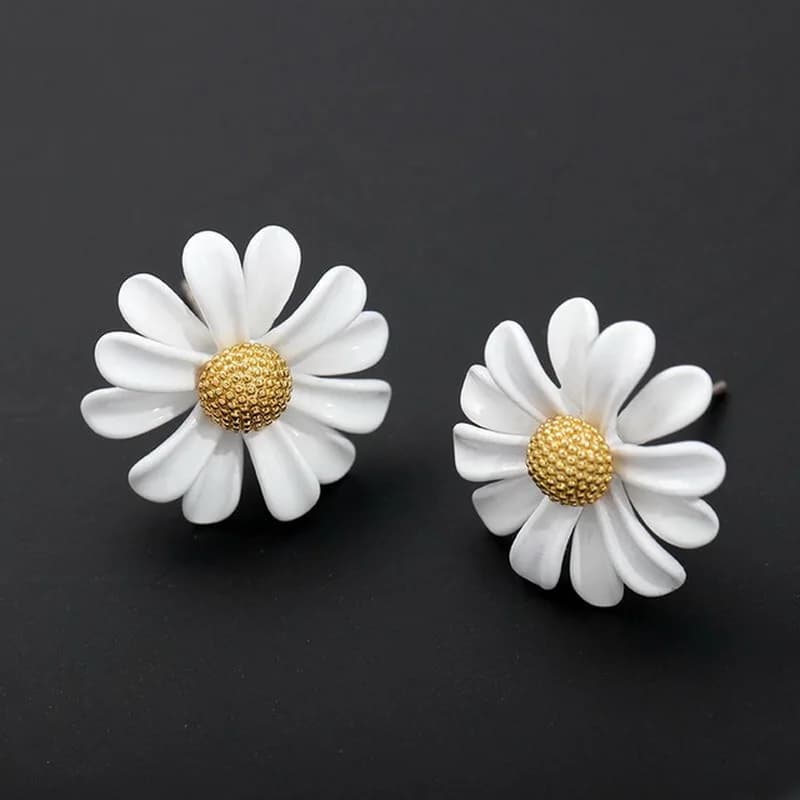 Nouvelles boucles d'oreilles asymétriques coréennes en forme de marguerite, abeille, tournesol et pa