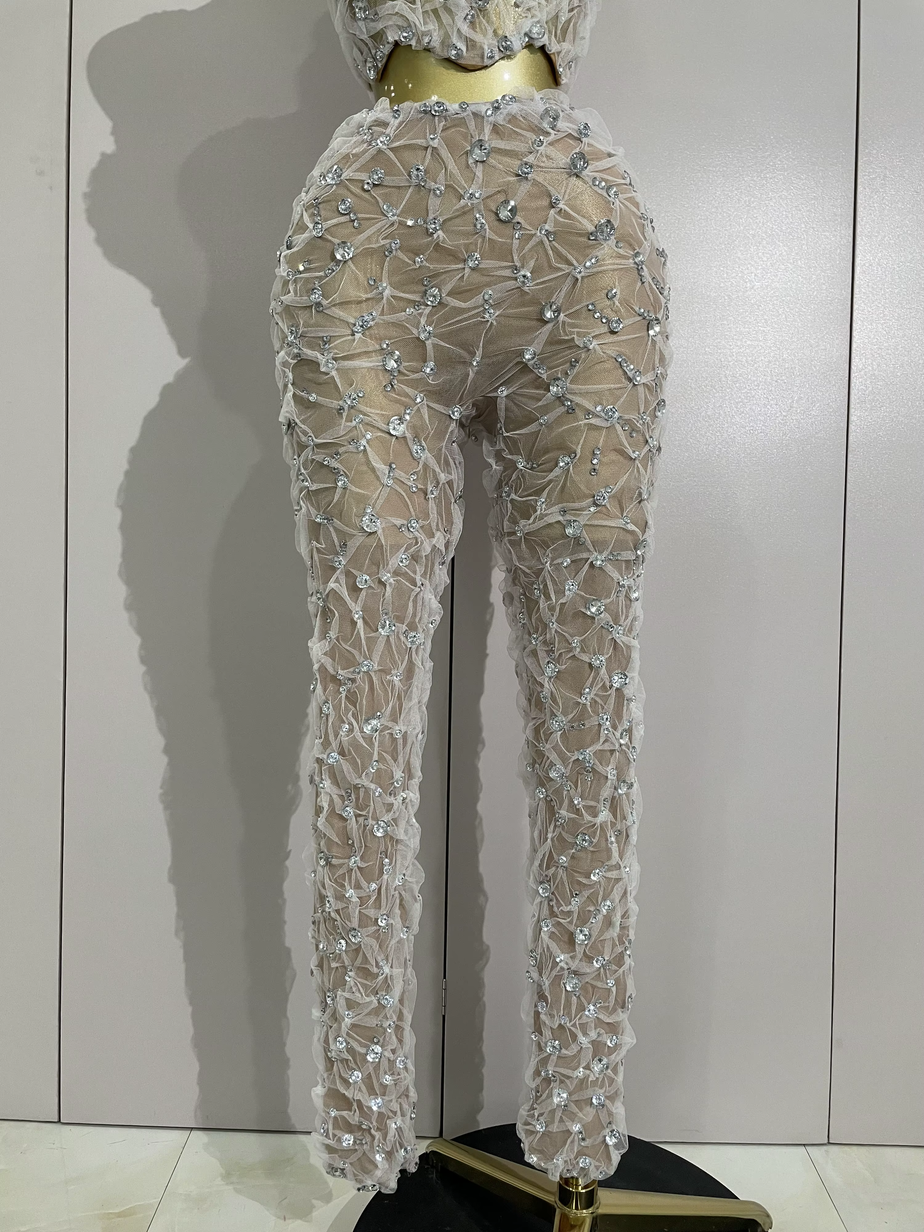 Ensemble deux pièces Sexy en dentelle pour femmes, haut à licou + pantalon Long, épissure de diamant