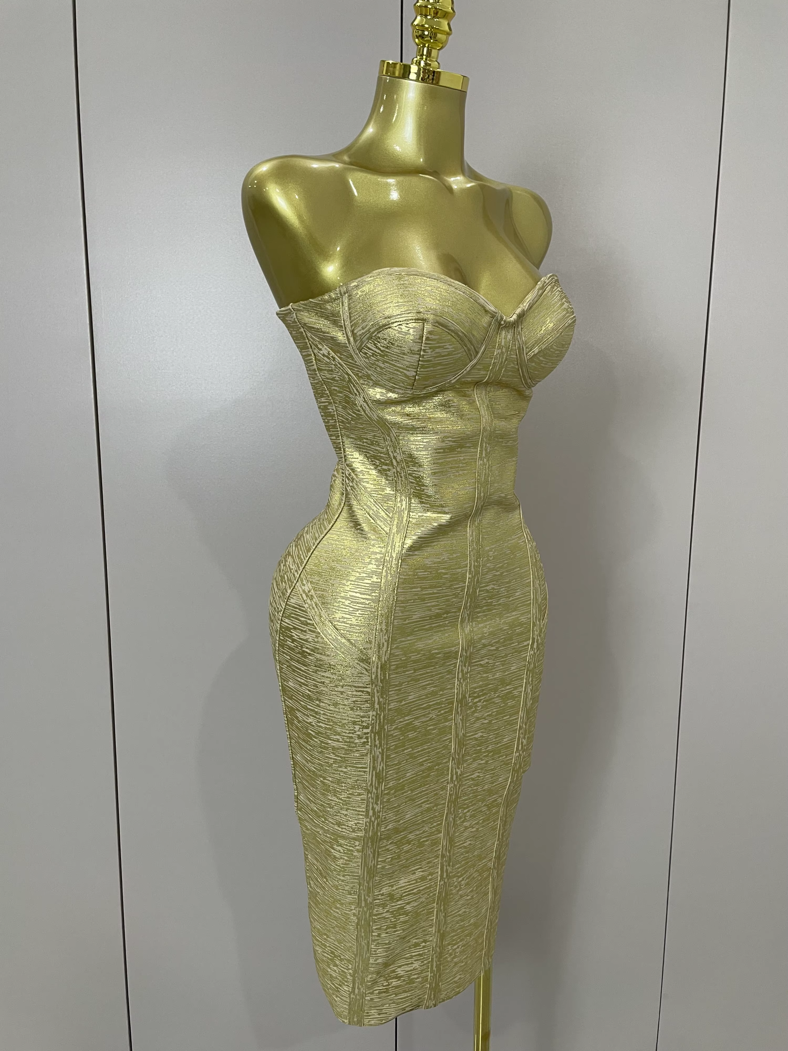 Sexy bretelles or noir feuille couleur moulante robe de pansement 2025New femmes mode célébrer soiré