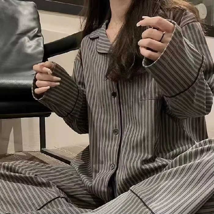 Pyjama pour femmes au printemps et en automne, manches longues, rayé, Design fin, peut être porté à 