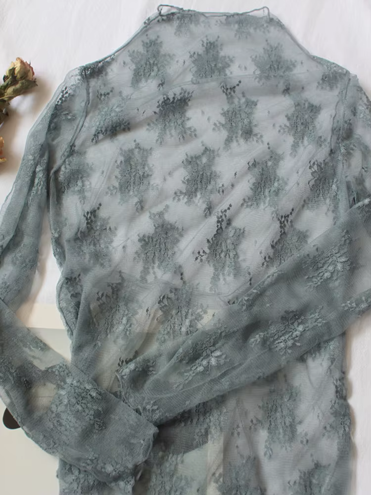 Haut intérieur en dentelle à col haut pour femmes, nouveau style d'automne et d'hiver, chemise en ma