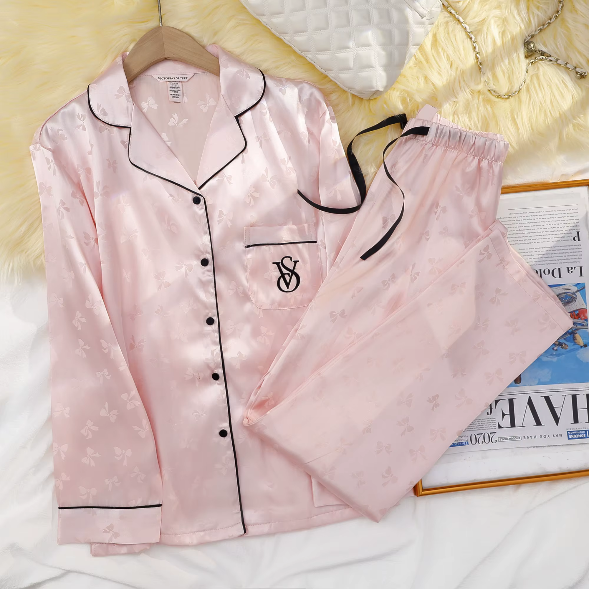 Ensemble de pyjama en satin de soie pour femmes Victoria's Secret, manches courtes, shorts, vêtement