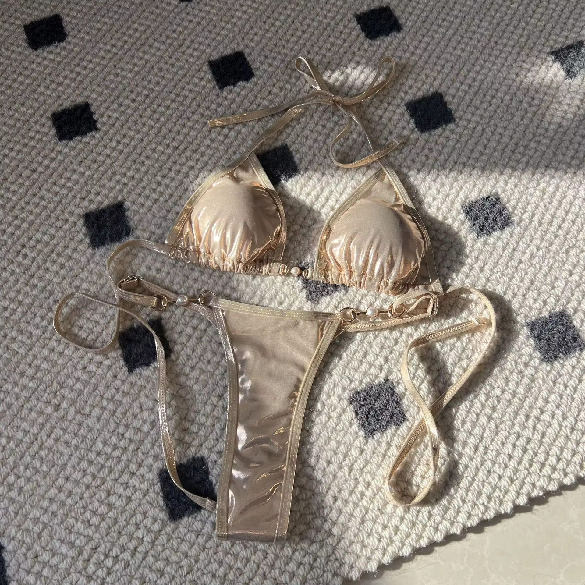 Sexy brillant perle Bikini maillot de bain offre spéciale de la saison nouveau maillot de bain à ban