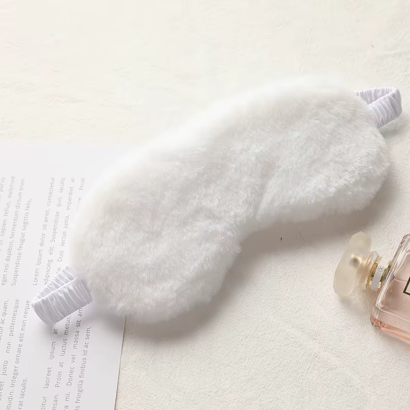 Masque de sommeil en peluche doux, cache-yeux pour la sieste et la santé, motif nuage d'amour mignon
