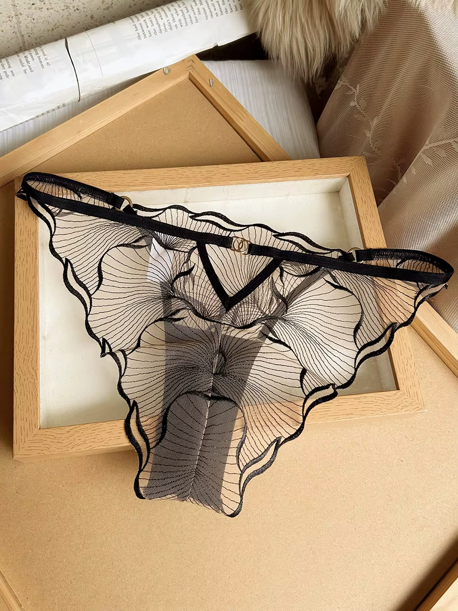 Ensemble de lingerie en dentelle ultra-fine de style européen, broderie, soutien-gorge minimisateur,