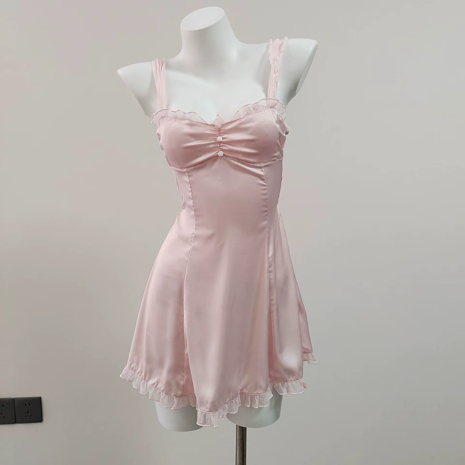 Chemises de nuit douces chemises de nuit Sexy femmes Lingerie sous-vêtements chambre privée bretelle