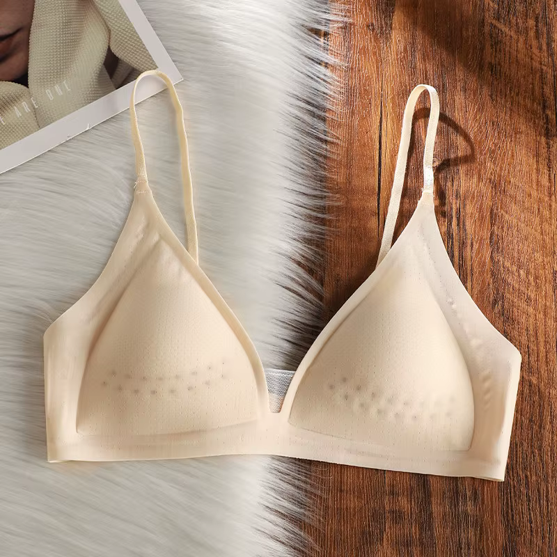 Soutien-gorge sans couture en soie glacée effet frais pour petites poitrines, sans armatures, avec c