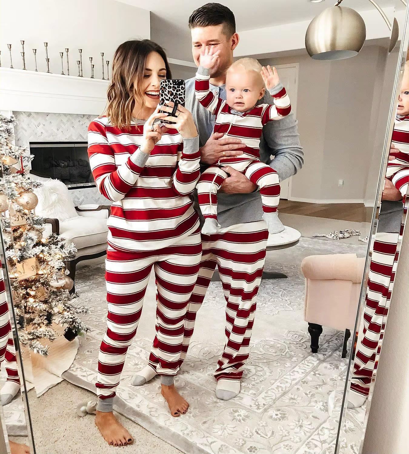 Joyeux Noël 2025 Mère Père Enfants Ensemble de pyjamas assortis Rayé Pyjama ample décontracté Noël F