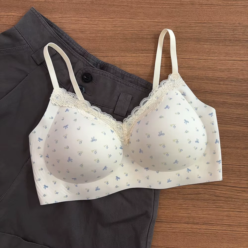Lingerie française à imprimé floral pour femmes, petits seins, bords en dentelle douce, respirante e