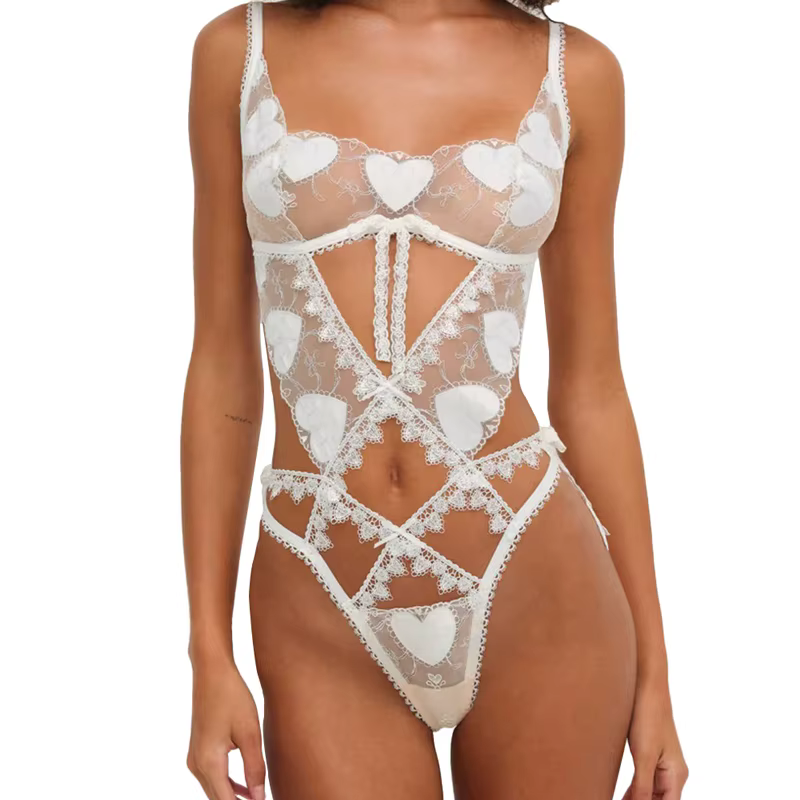 Body transparent en maille pour femme avec broderie cœur, découpes ajourées, fin et respirant, linge